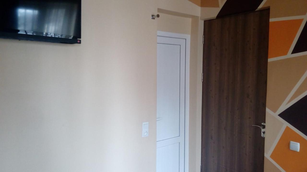 Hotel Isani Tbilisi ภายนอก รูปภาพ
