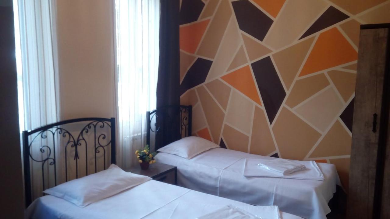 Hotel Isani Tbilisi ภายนอก รูปภาพ