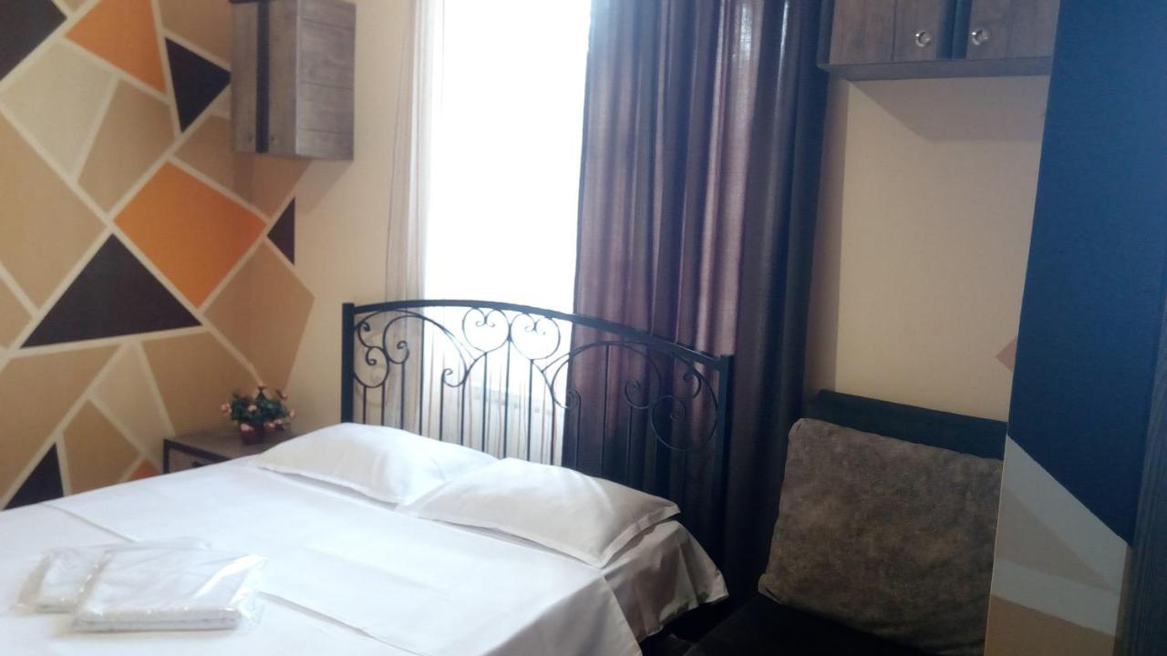 Hotel Isani Tbilisi ภายนอก รูปภาพ