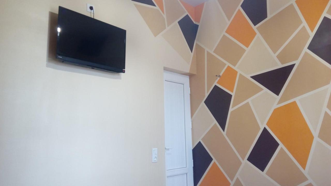 Hotel Isani Tbilisi ภายนอก รูปภาพ