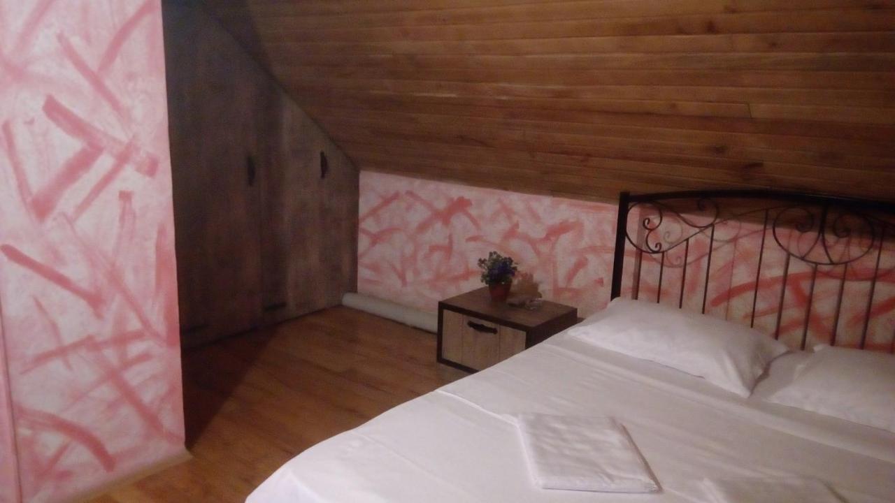 Hotel Isani Tbilisi ภายนอก รูปภาพ