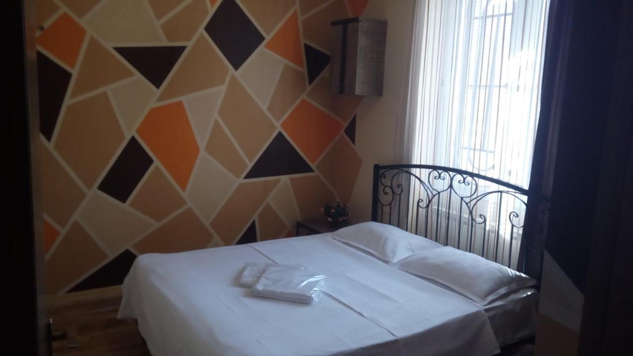 Hotel Isani Tbilisi ภายนอก รูปภาพ