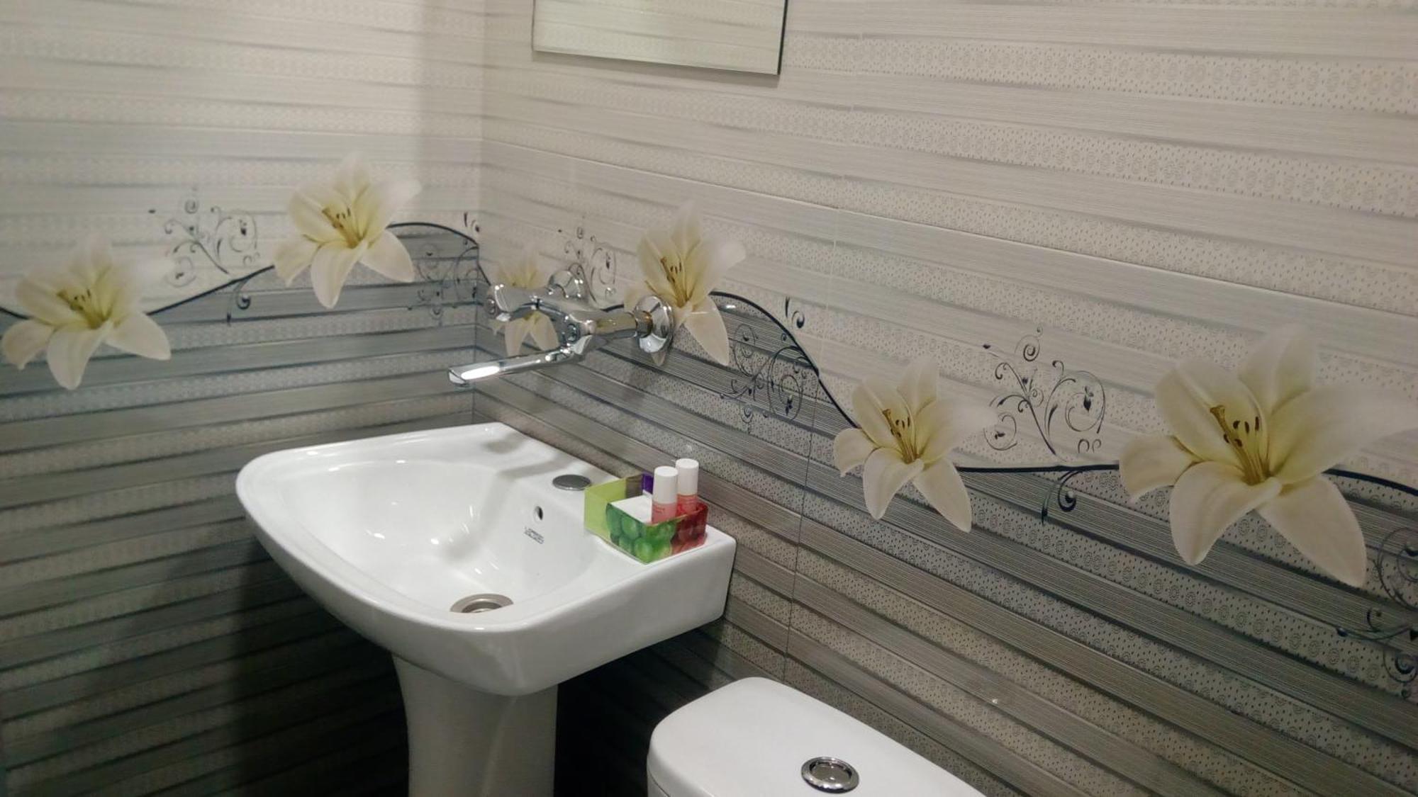 Hotel Isani Tbilisi ห้อง รูปภาพ